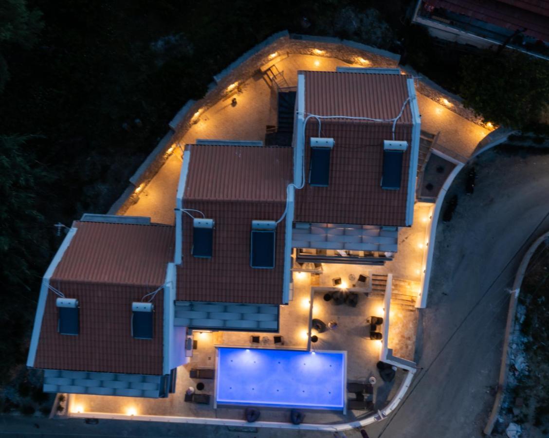 Clelia's&Dione's Design Studios Swimming Pool Nikiana Exterior foto